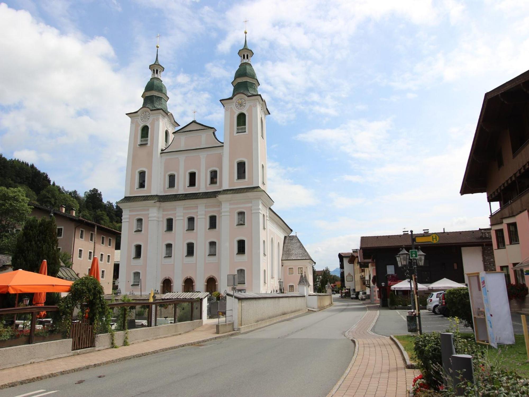 Wonderful Apartment In Hopfgarten Im Brixental With Parking Екстериор снимка