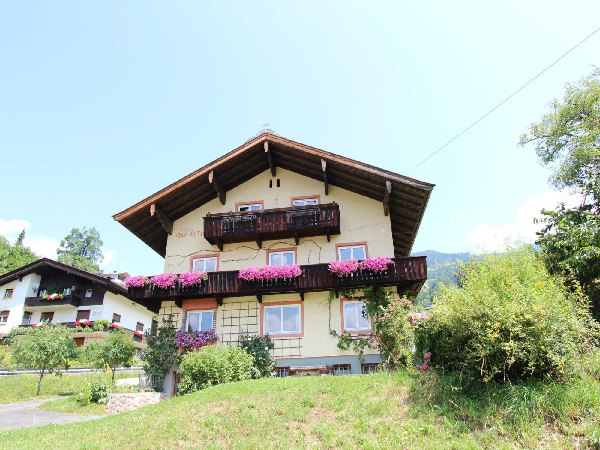 Wonderful Apartment In Hopfgarten Im Brixental With Parking Екстериор снимка